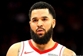 九游电脑版修改-太狠了！休斯敦火箭集结日绝杀压哨费德勒在巴塞罗那比赛中惊险取胜，赛后休斯敦火箭远射贴柱的简单介绍