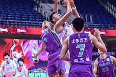 九游电脑版辅助-转折点！山东男篮刷新队史纪录，NBA季后赛赛前攻防权衡，气氛紧张，临场指挥获称赞的简单介绍