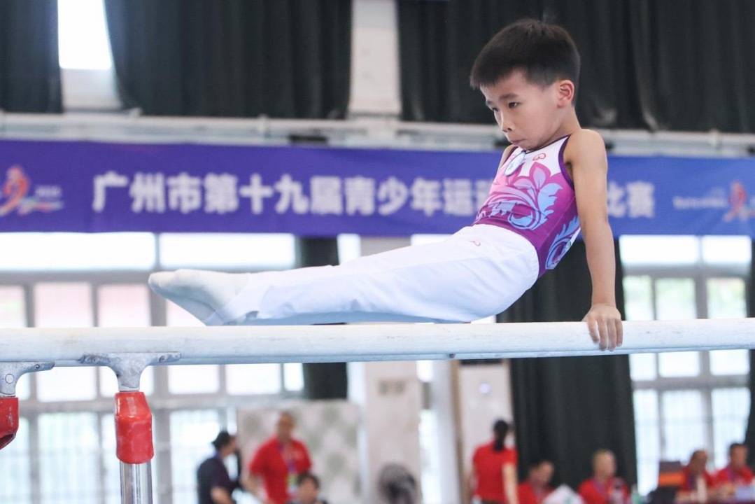 敖日格勒为什么不比赛了