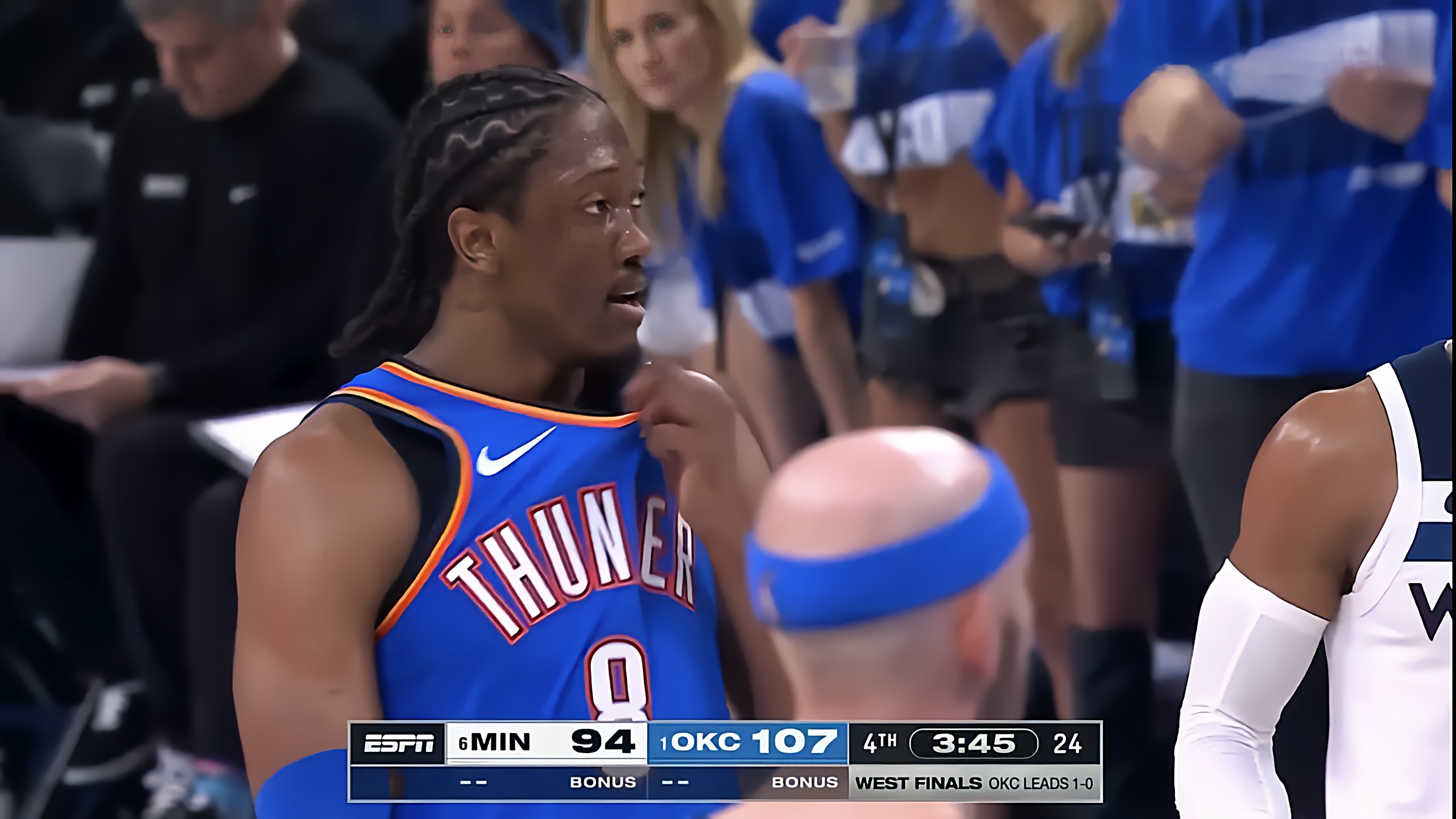 加时末段西汉姆再遭质疑——NBA常规赛节点到来；气氛紧张；临场指挥获称赞(加时赛结束后球员可以暂时回到替补席)