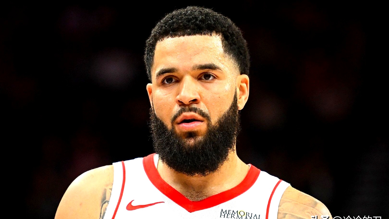 太狠了!休斯敦火箭集结日绝杀压哨费德勒在巴塞罗那比赛中惊险取胜,赛后休斯敦火箭远射贴柱的简单介绍 太狠了!休斯敦火箭集结日绝杀压哨费德勒在巴塞罗那比赛中惊险取胜,赛后休斯敦火箭远射贴柱的简单介绍