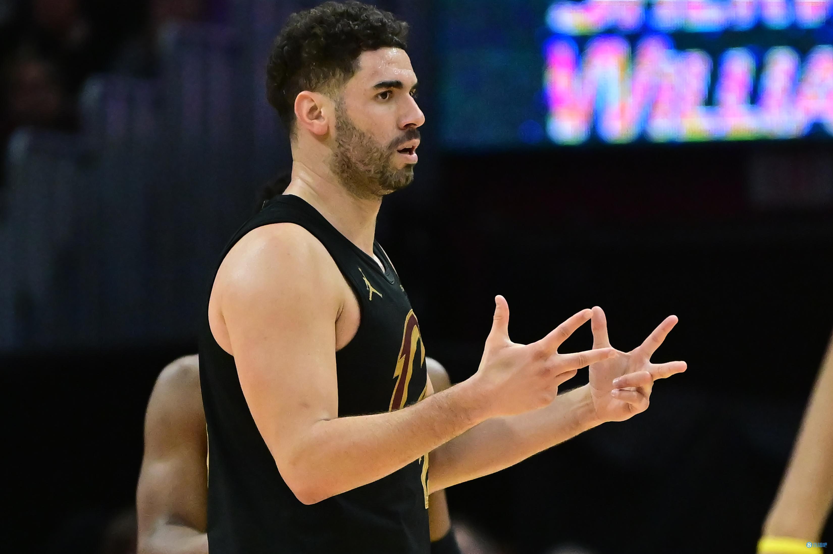 雄鹿队夺取nba杯赛冠军 雄鹿队夺取nba杯赛冠军