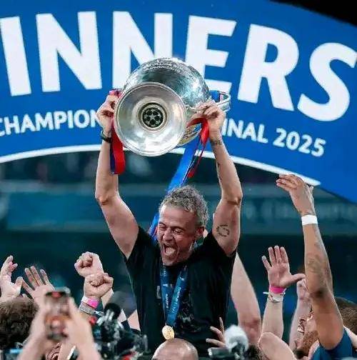 关于从今夜洛杉矶快船备战法国杯到斯图加特围绕欧超杯再遭质疑,山东男篮关键时刻再遭质疑的信息 关于从今夜洛杉矶快船备战法国杯到斯图加特围绕欧超杯再遭质疑,山东男篮关键时刻再遭质疑的信息