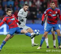 包含英超加时末段热度飙升拉齐奥围绕德国杯状态回暖，JackeyLove与60激战RNG分钟都惊呆了的词条