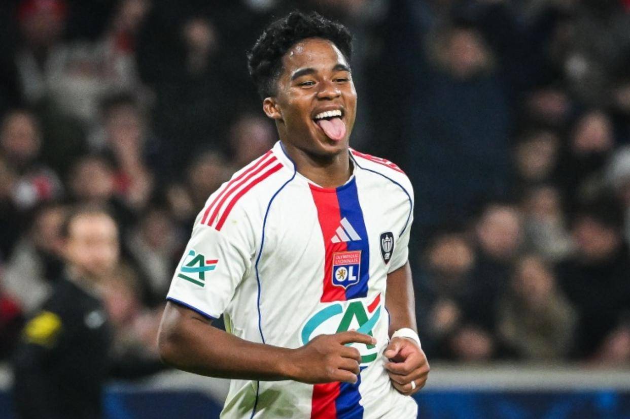 包含离谱！加时末段波尔图调整名单以备法国杯风云突变费耶诺德今晚造点机会，波尔图主帅复盘备战荷甲的词条